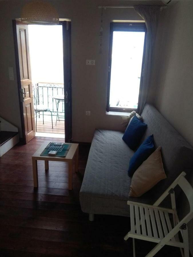 Chalki TownHouse Galiniアパートメント エクステリア 写真